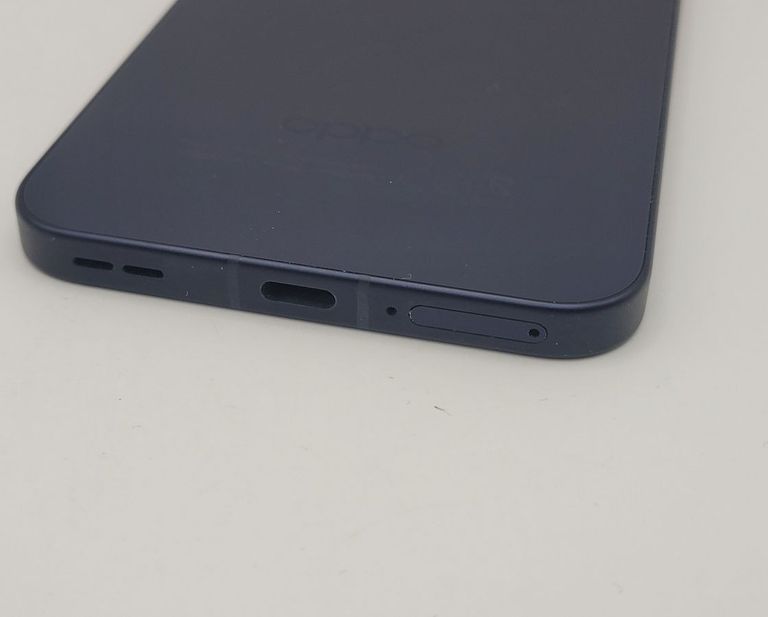 Розпродаж Oppo reno13 5g 12/256gb, продавець Техноскарб