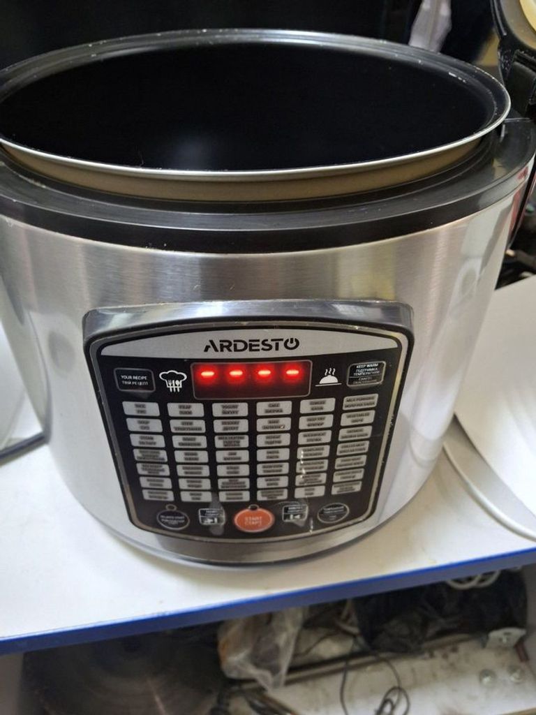 Дешиво Ardesto MC-X42X с ломбарда