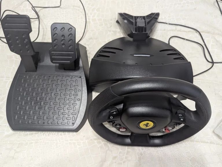 Купить Thrustmaster T80 Ferrari 488 GTB Edition PC/PS4/PS5 Black (4160672) Б/У