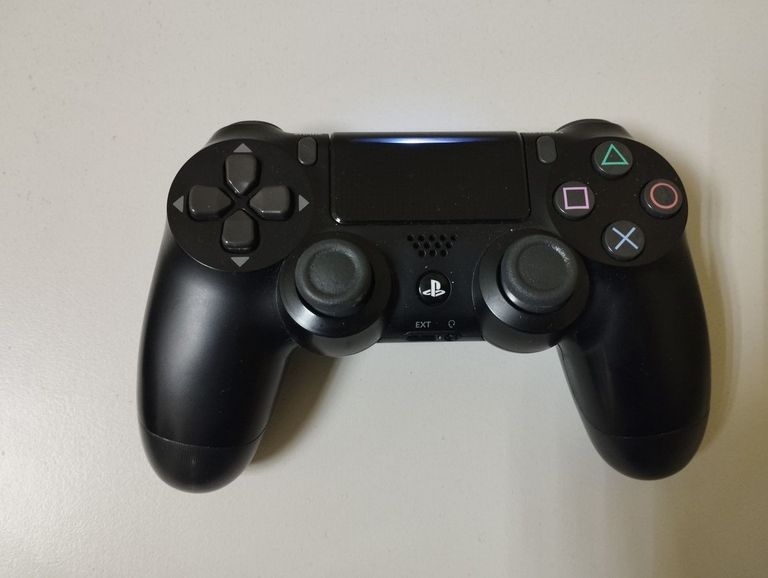 Купити Sony dualshock 4 v2 Б/У