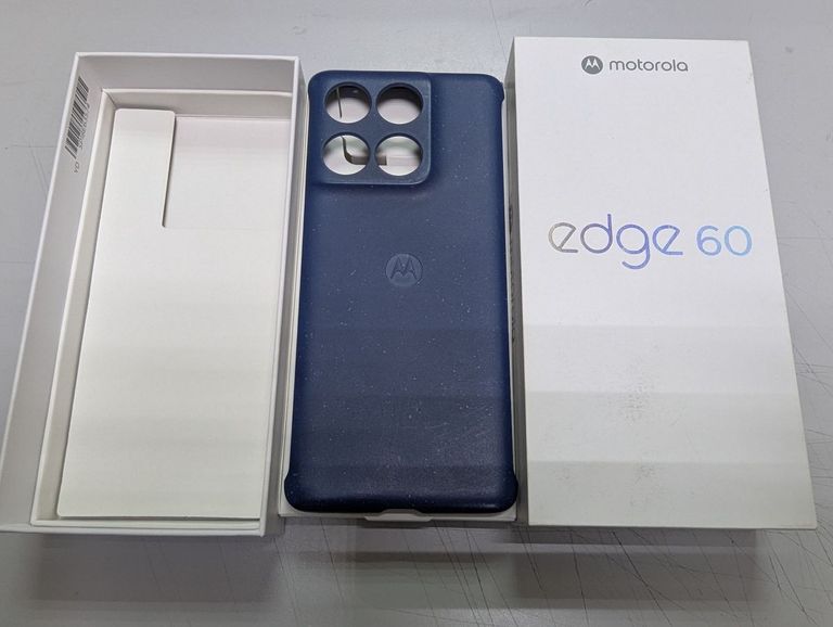 Розпродаж Motorola Moto Edge 60 12/256GB Gibraltar Sea (PB7H0031), продавець Техноскарб