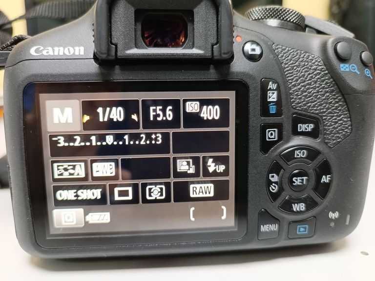 Canon eos 2000d kit ef-s 18-55mm f/3.5-5.6 iii Код:01-200900314. Зображення 5