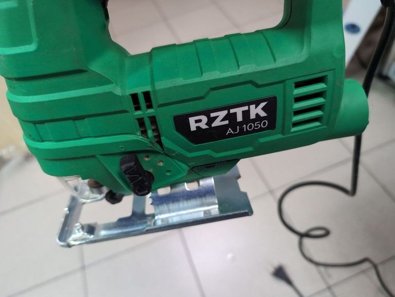 Дешево Rztk aj 1050 з ломбарду