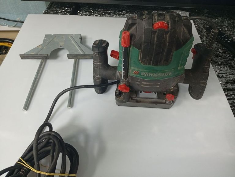 Дешиво Parkside POF 1200 D3 с ломбарда