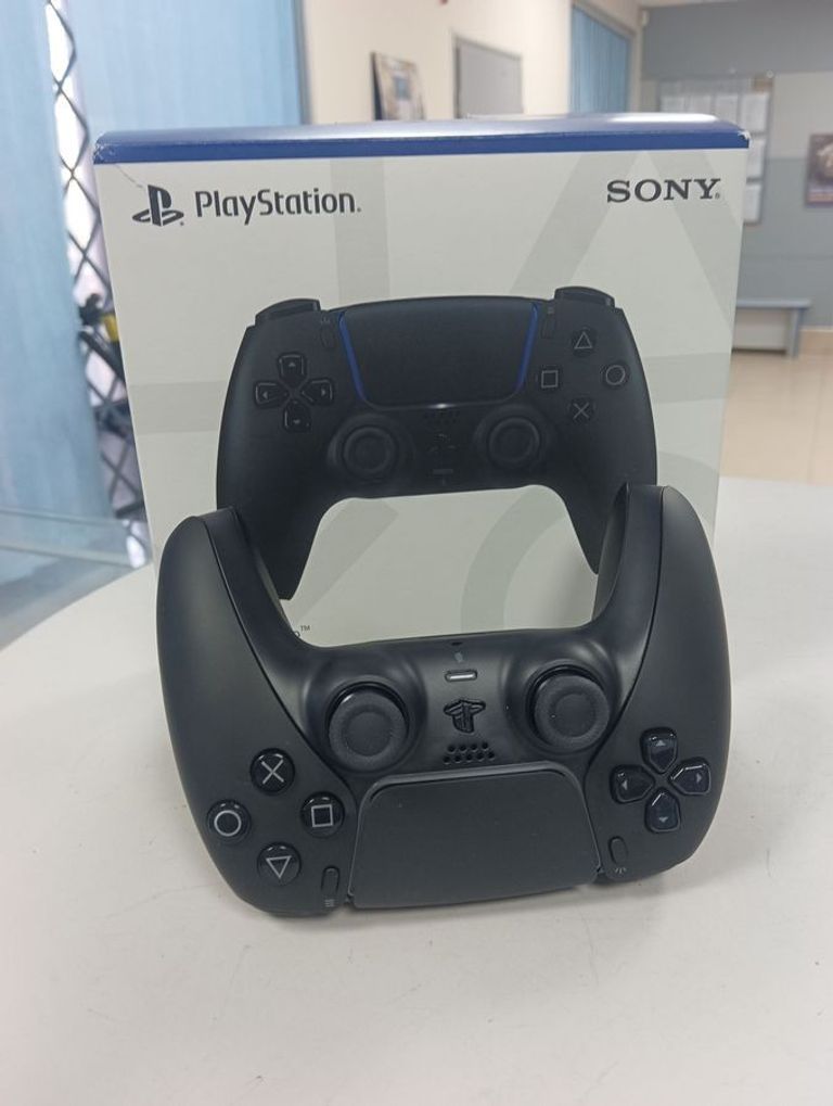 Купити Sony DualSense Black Б/У