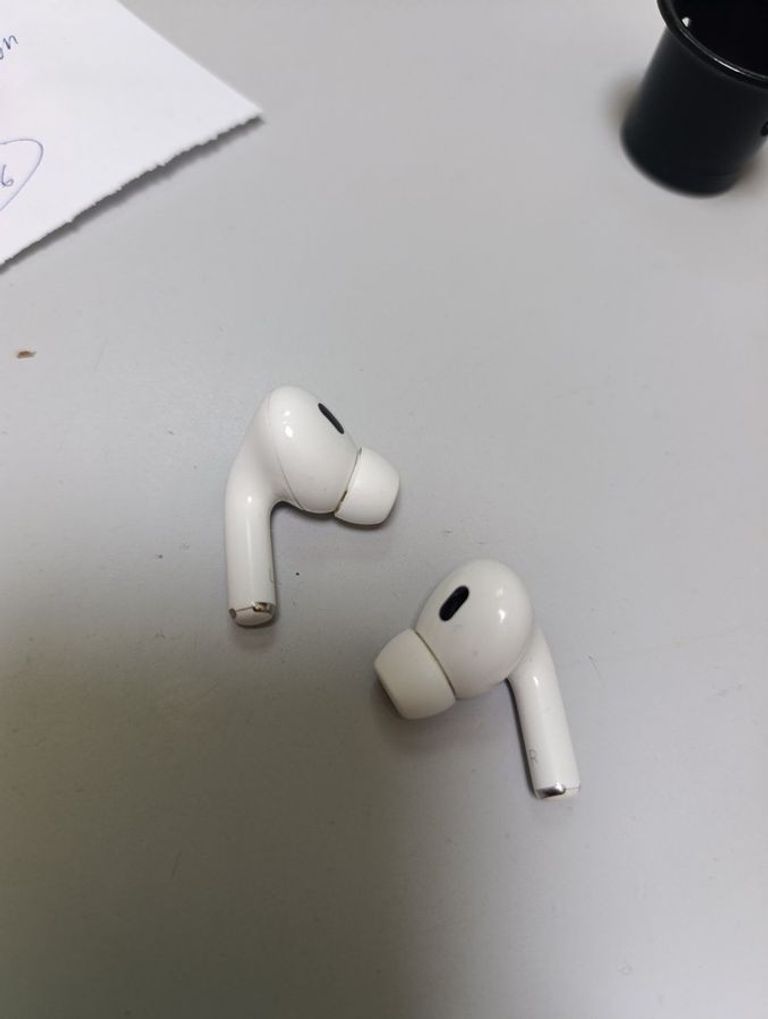 Apple airpods pro 2nd generation with magsafe charging case usb-c Код:01-200920339. Изображение 6