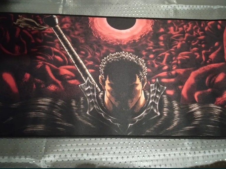 Дешево Berserk 70/30 см з ломбарду