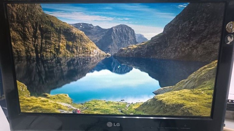 Дешево Lg e1940s з ломбарду