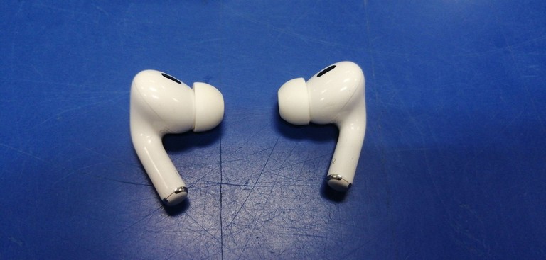 Apple airpods pro 2nd generation with magsafe charging case usb-c Код:01-200939235. Изображение 6