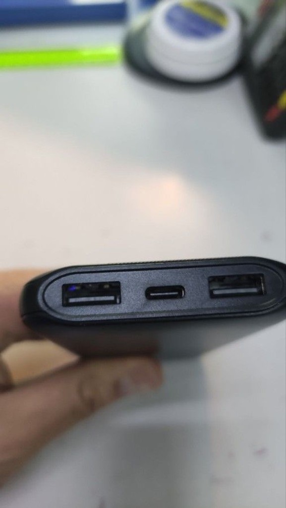 Розпродаж Rivacase VA2031 10000mAh Black, продавець Техноскарб