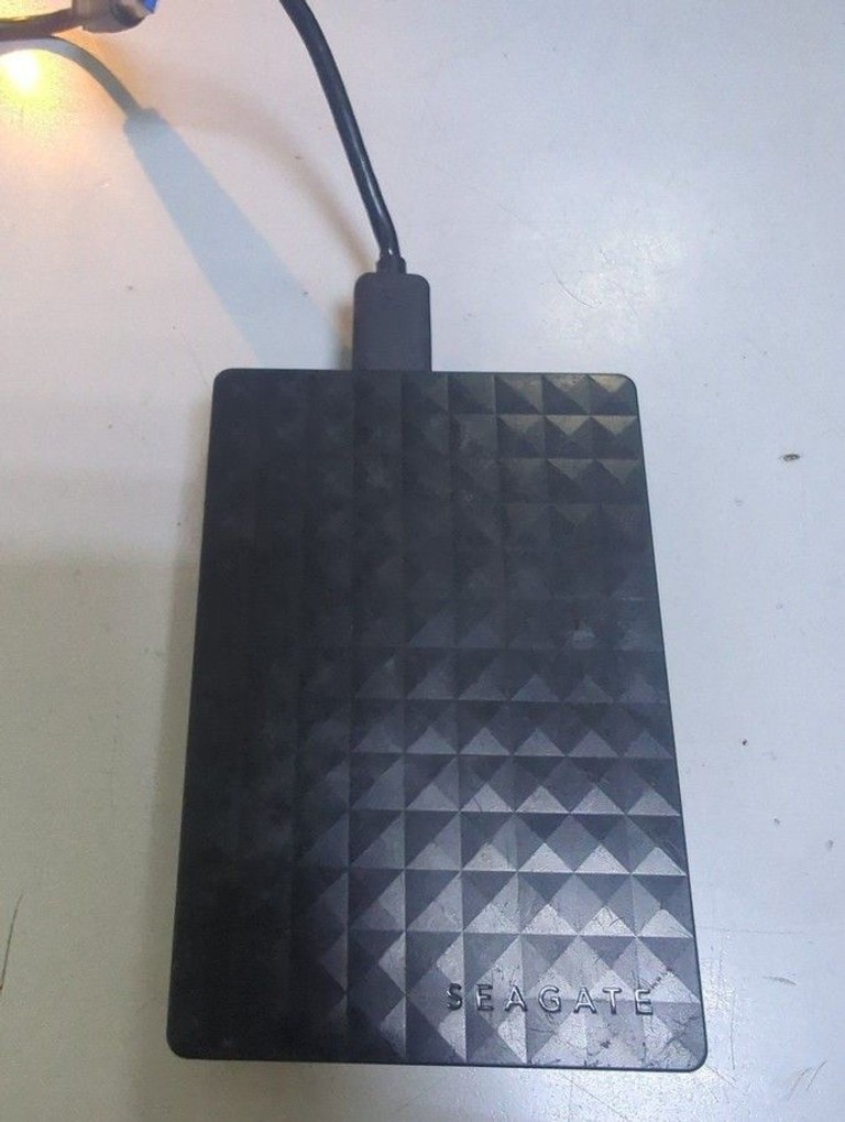 Купити Seagate expansion portable 5 tb Б/У
