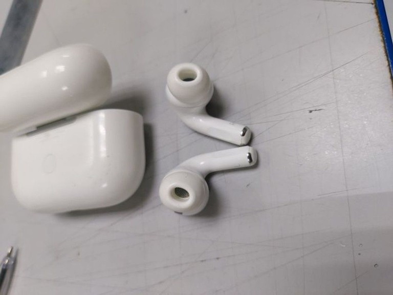 Apple airpods pro 2nd generation magsafe Код:01-200968068. Изображение 5