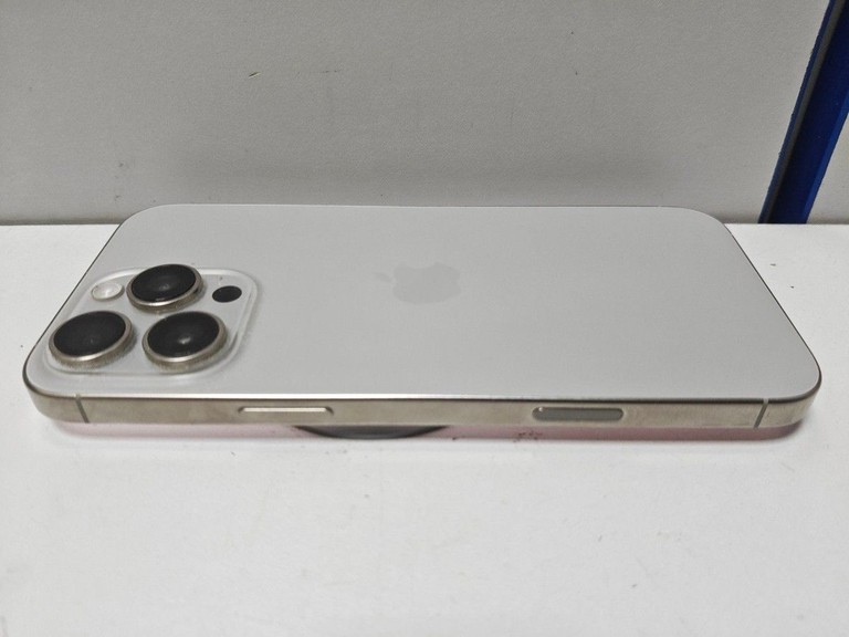 Apple iphone 16 pro max 256gb esim Код:01-200983495. Изображение 11