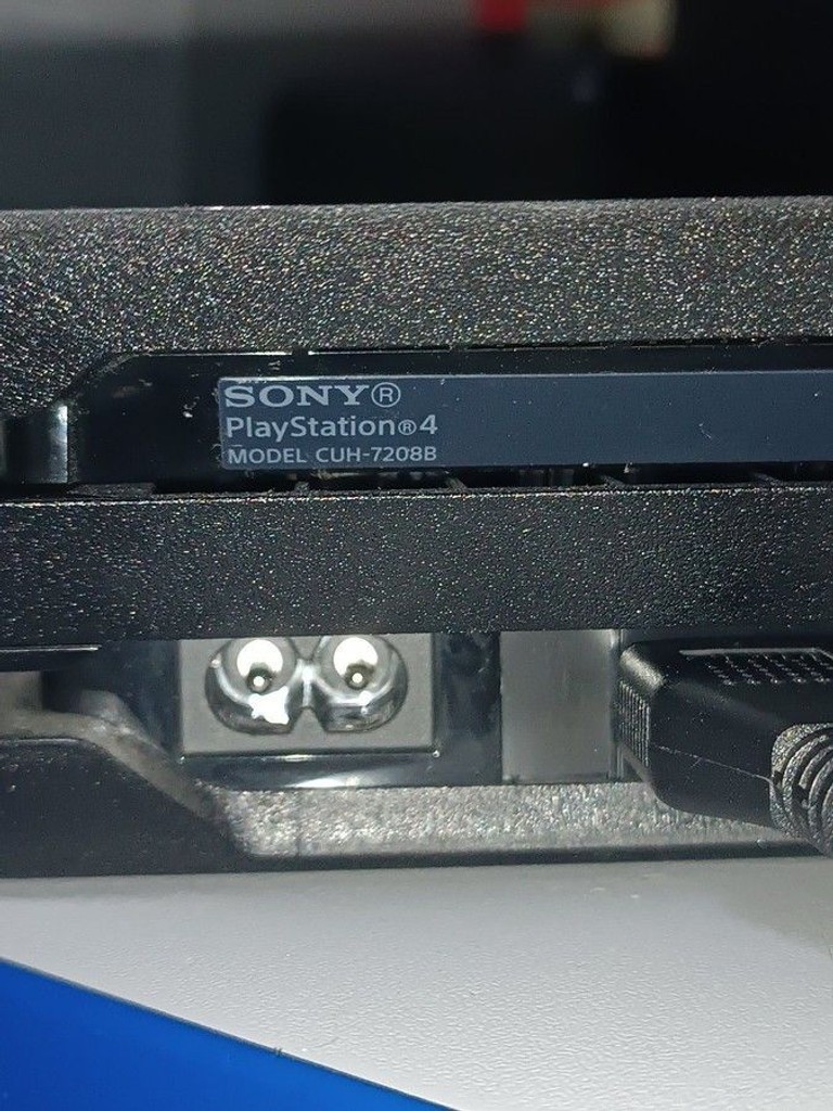 Дешево Sony playstation 4 pro 1tb з ломбарду