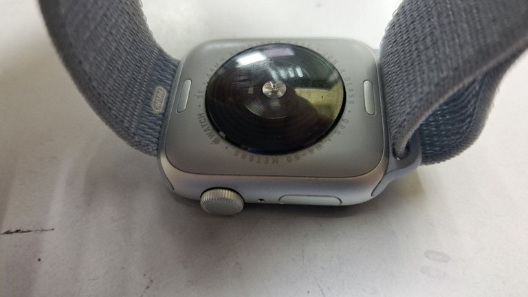 Купити Apple watch se 2 gps 44mm aluminium case Б/У