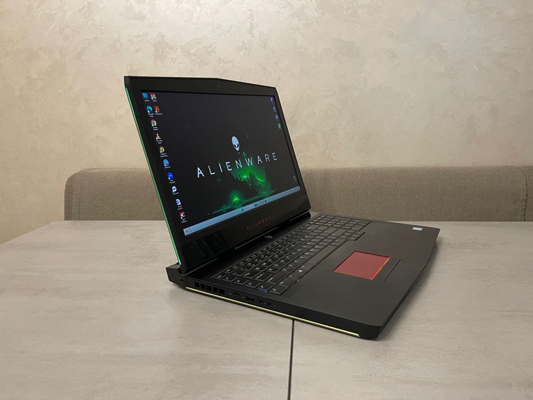 Дешево Dell Alienware 17 R5, 17.3" FHD з ломбарду