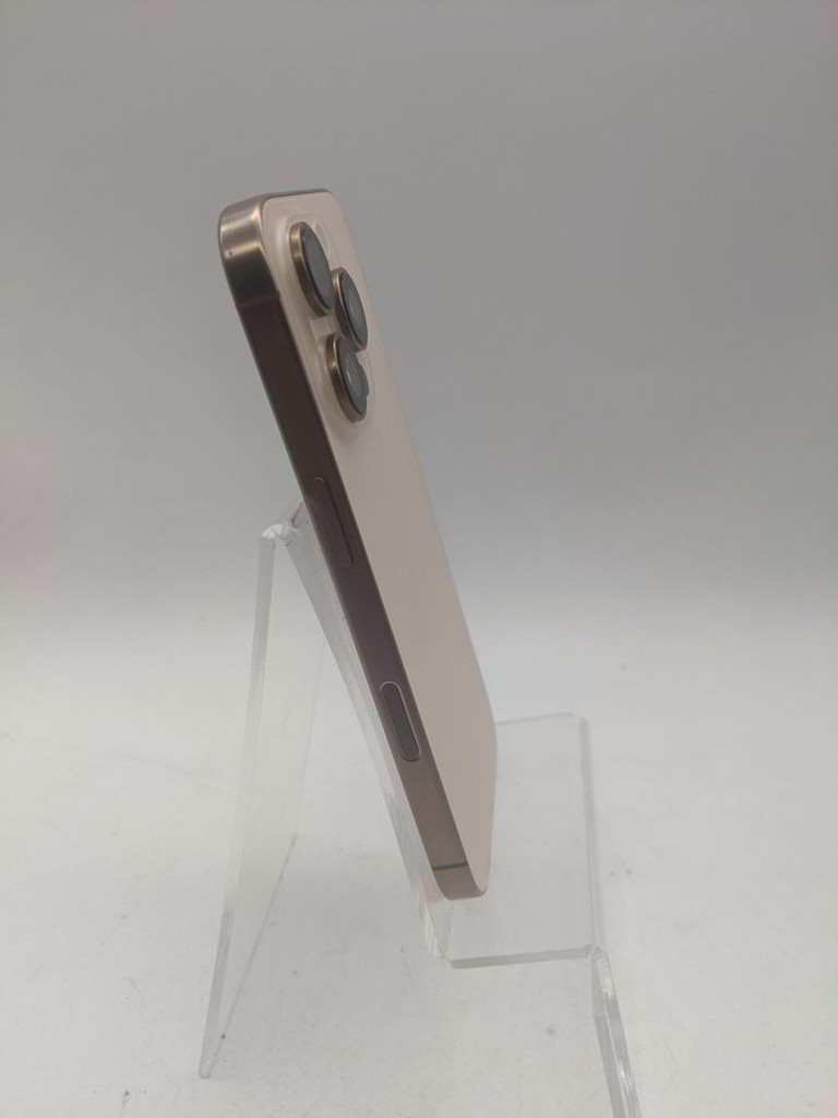 Apple iphone 16 pro 256gb Код:01-200828866. Зображення 9