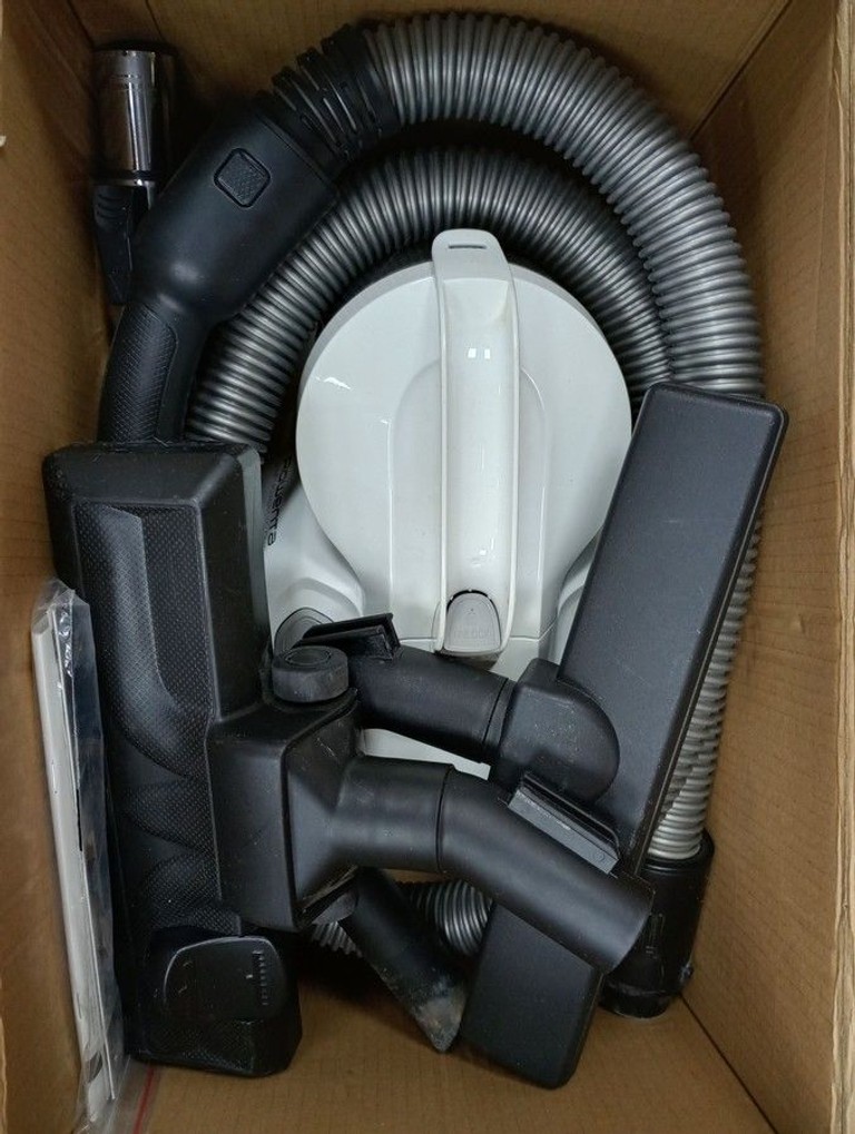 Дешево Rowenta Swift Power Cyclonic RO2957EA з ломбарду