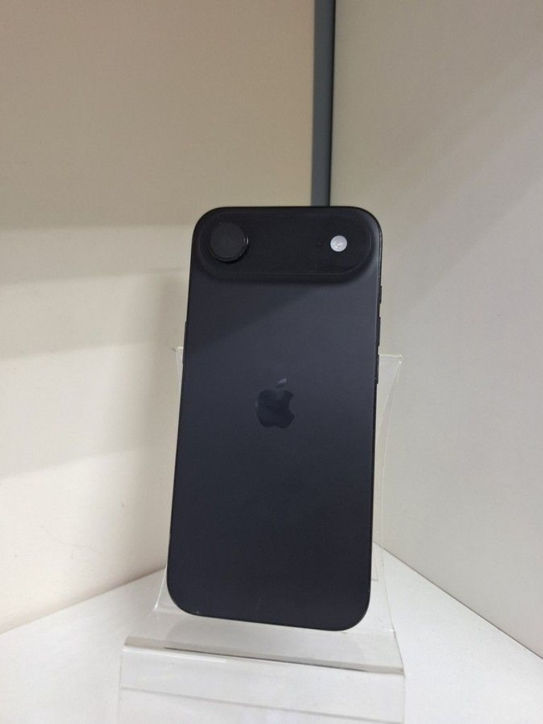 Купити Apple iPhone Air 512GB Sky Blue (MG3C4, MG1J4, MG2V4) Б/У