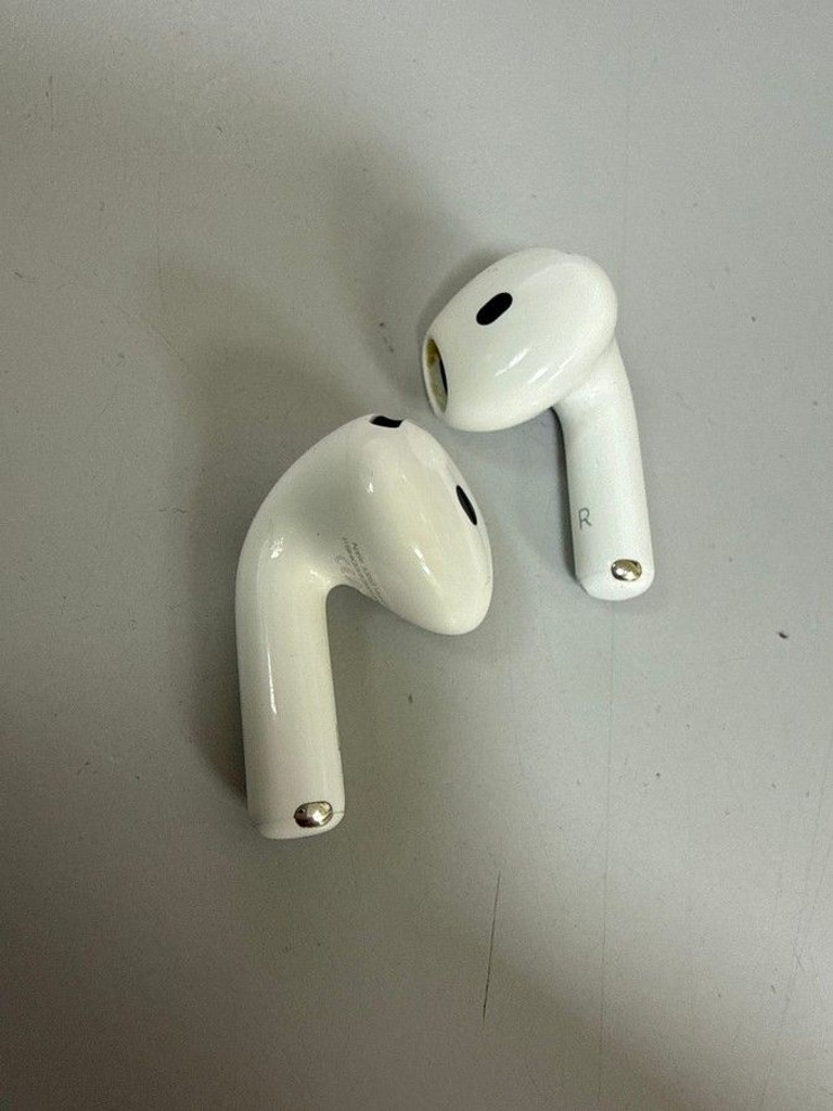 Дешево Apple airpods 4 з ломбарду