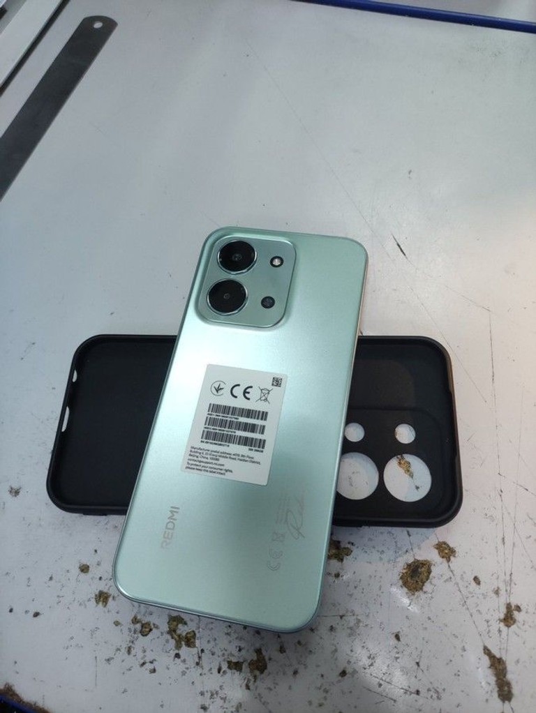 Дешево Xiaomi redmi 15c 4g 8/256gb з ломбарду