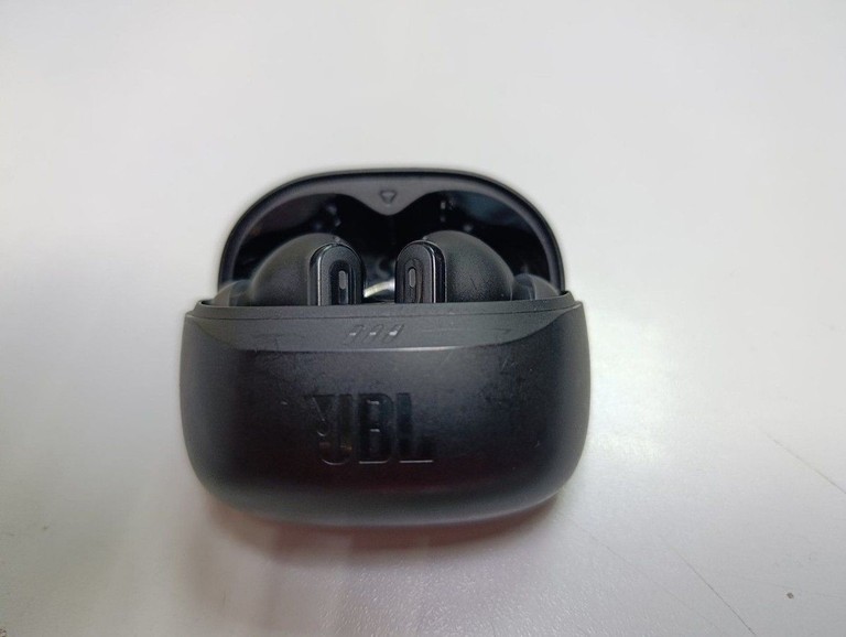 Дешиво Jbl wave beam 2 с ломбарда