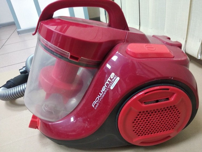 Дешево Rowenta Swift Power Cyclonic RO2913EA з ломбарду