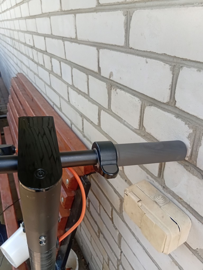 Купити Xiaomi Mi Electric Scooter 4 Pro 2nd Gen Б/У