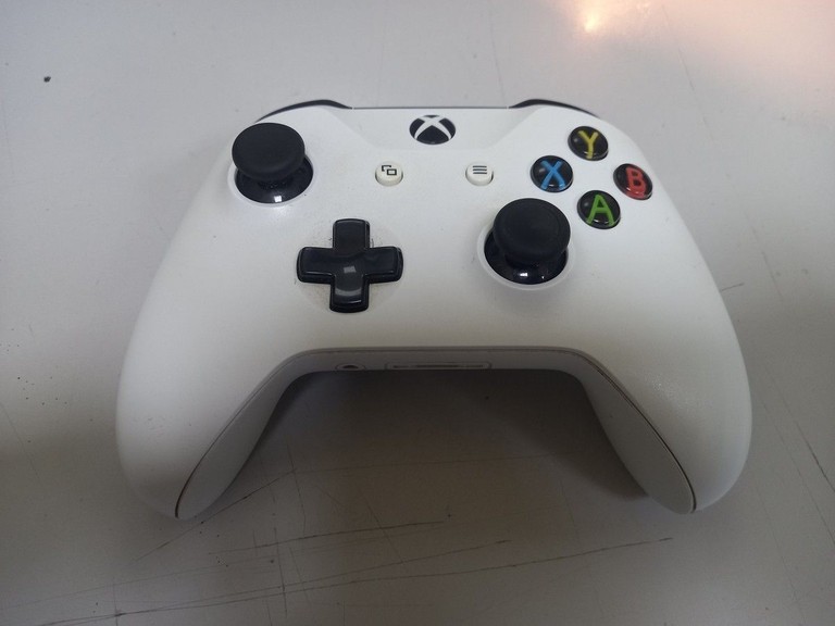 Дешиво Microsoft xbox wireless controller 1708 с ломбарда