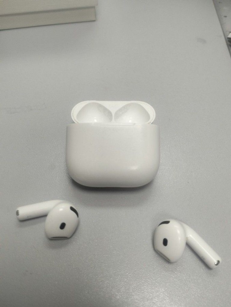 Оголошення Apple airpods 4 Б/У