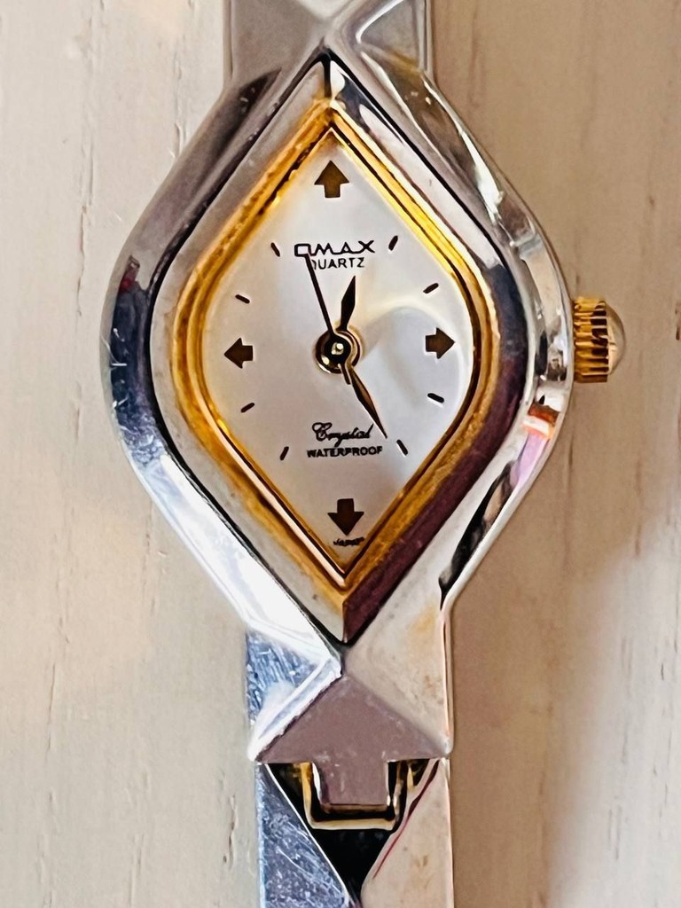 Оголошення годинники omax crystal JYL196 Б/У