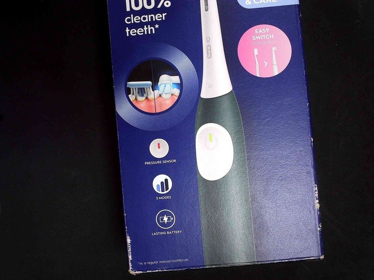 Дешево Oral-B braun io series 2 ios2.1c9.0 з ломбарду