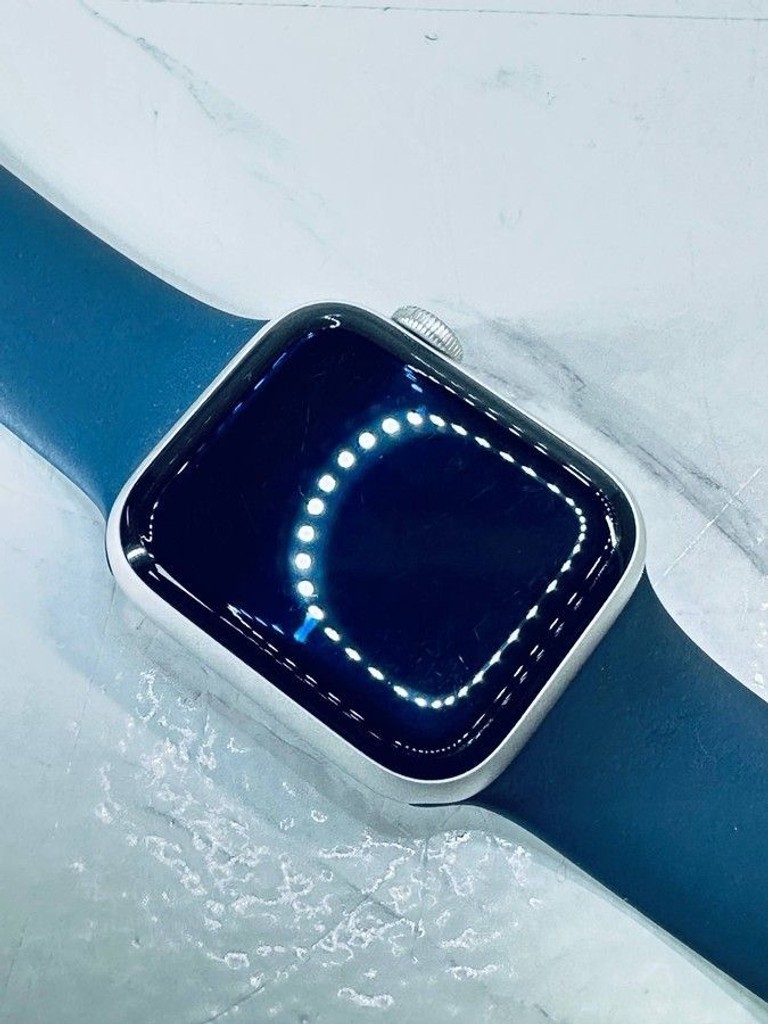 Apple watch se 2 gps 40mm aluminium case Код:01-201098536. Зображення 7