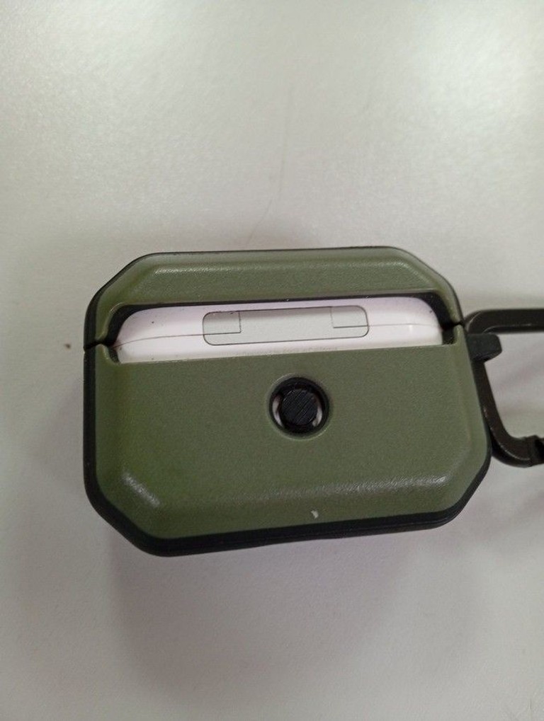 Купить Apple airpods pro 2nd generation magsafe Б/У