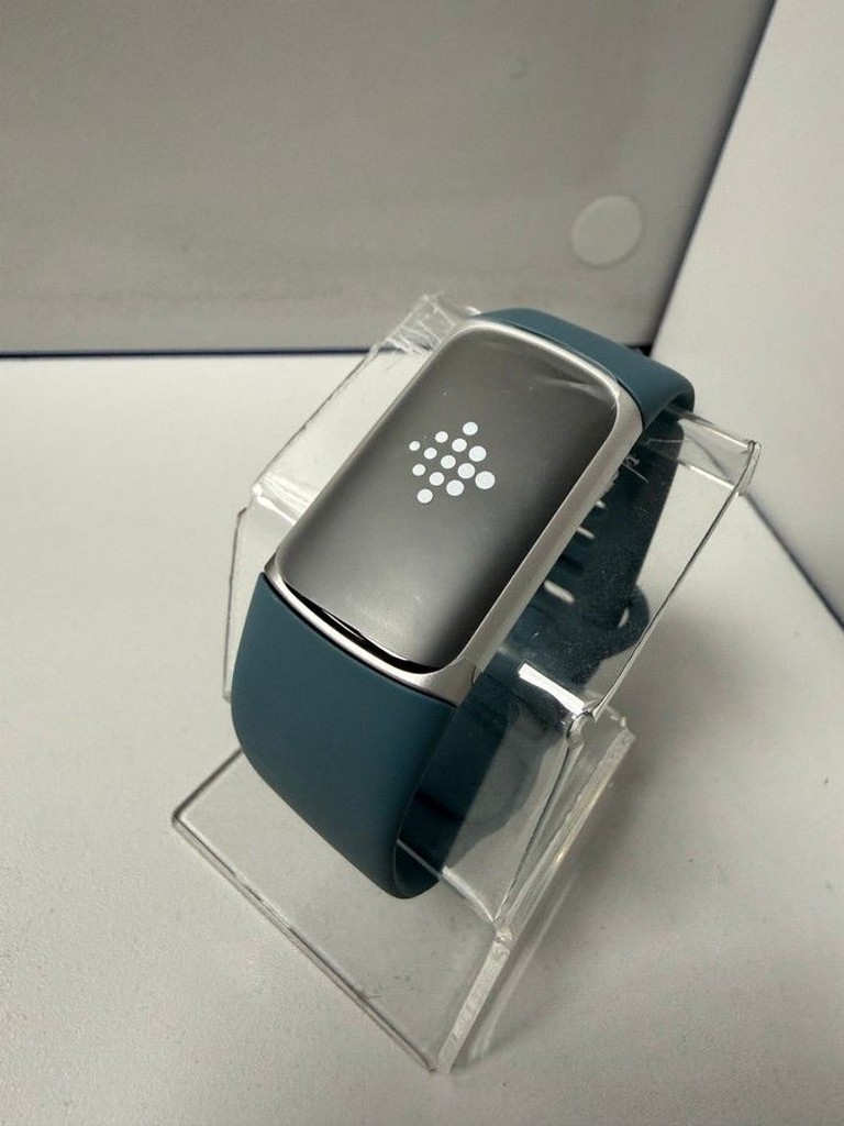 Объявление Fitbit charge 5 fb421 Б/У