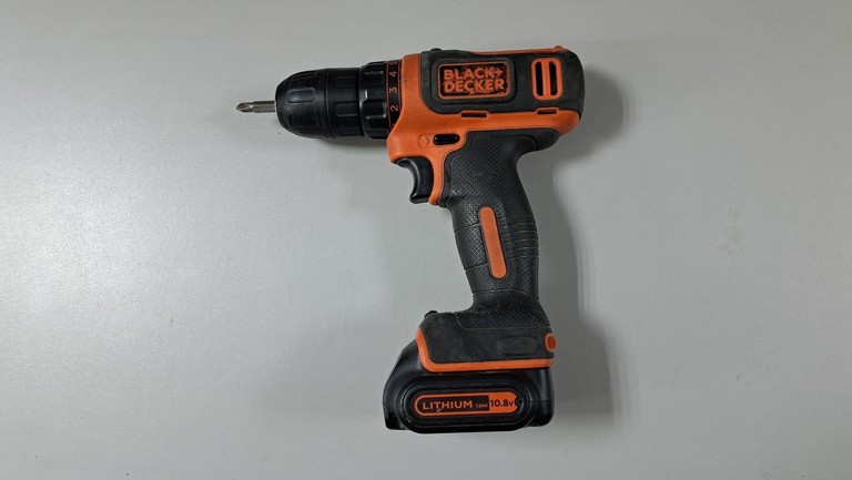 Оголошення Black&Decker bdcdd12 2акб + зп Б/У