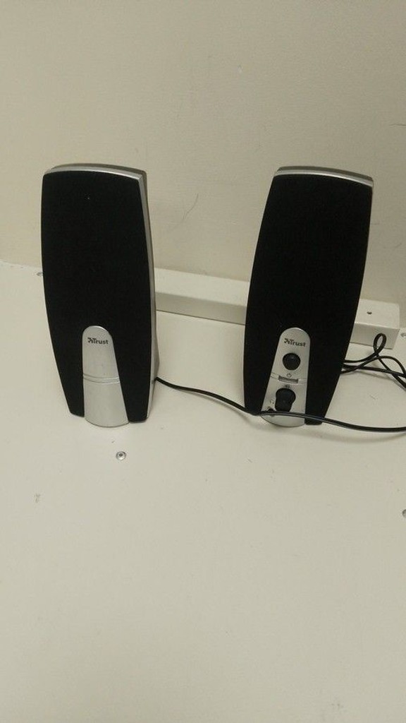 Купити Trust MiLa 2.0 Speaker Set (16697) Б/У