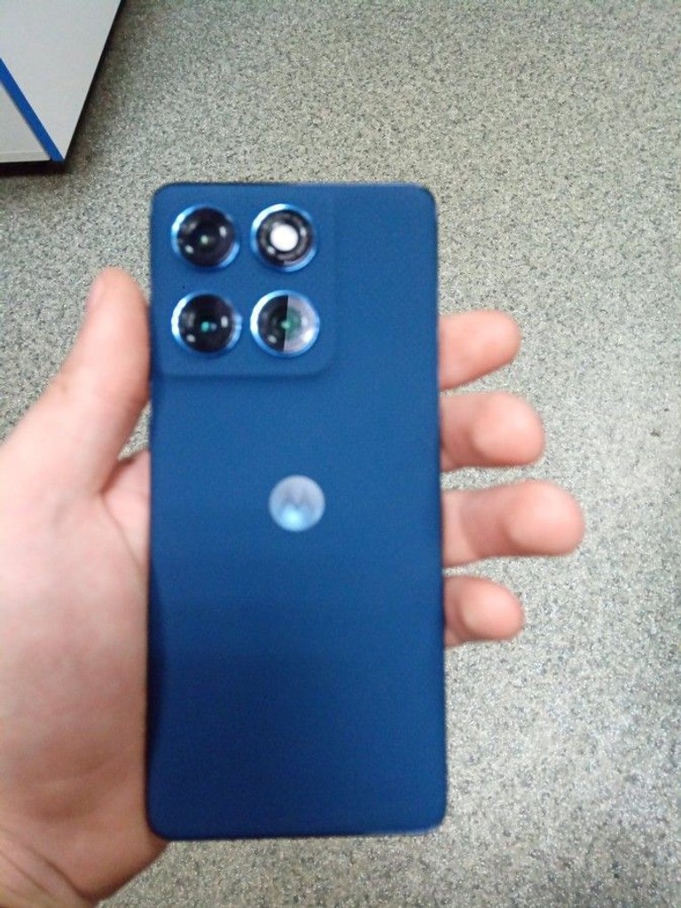 Оголошення Motorola Moto Edge 60 12/256GB Gibraltar Sea (PB7H0031) Б/У
