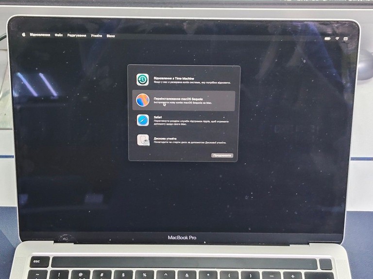 Apple a2338 macbook pro 13,3" m1 8-gpu/ ram8gb/ ssd256gb/ retina, truetone, touch bar Код:01-201137773. Зображення 8