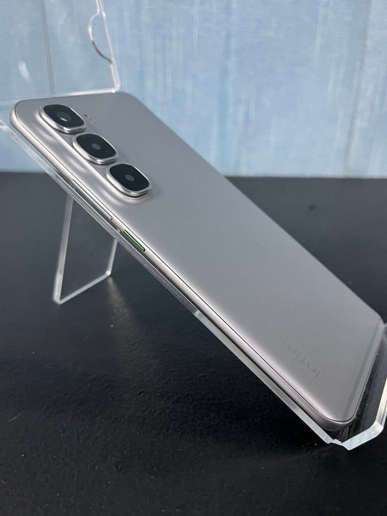 Розпродаж Infinix HOT 60 Pro+ 8/256GB Sleek Black, продавець Техноскарб