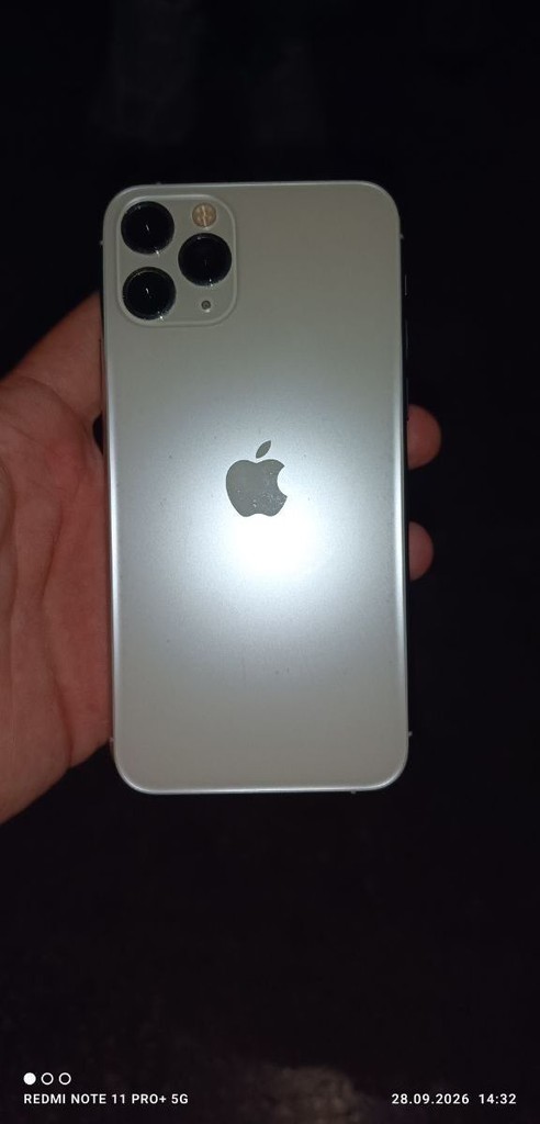 Apple iPhone 11 Pro Max 256GB Silver (MWH52) Код:null. Изображение 5