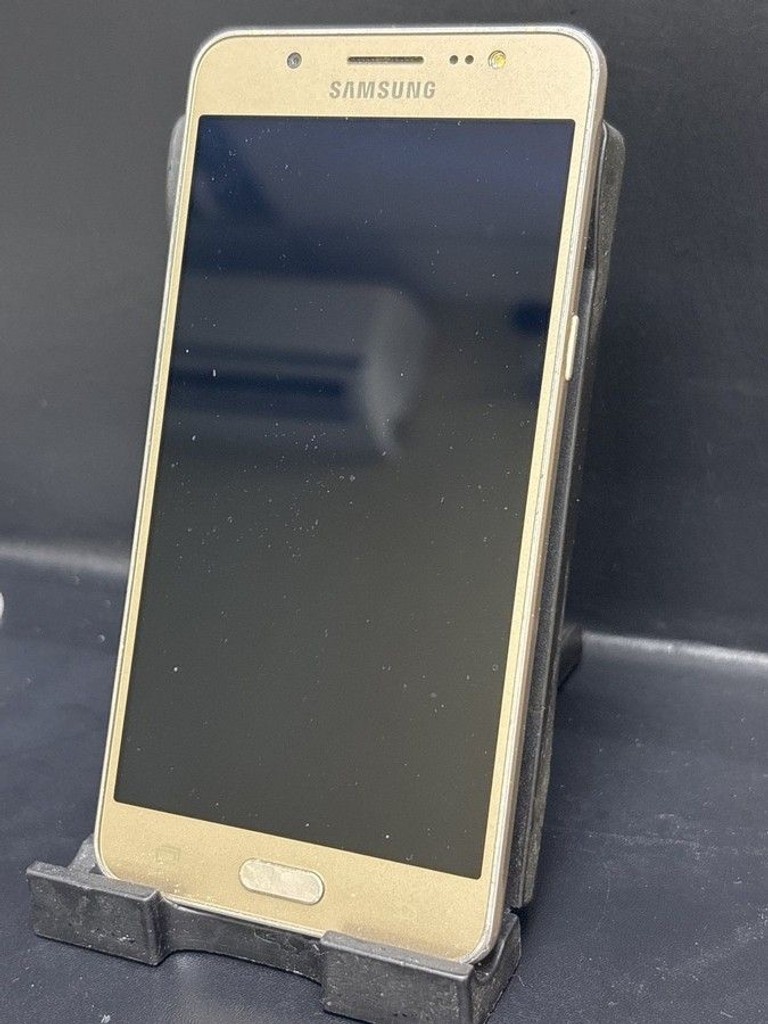 Дешиво Samsung galaxy j5 2016 sm-j510fn 2/16gb с ломбарда