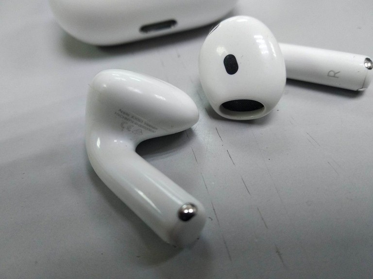 Розпродаж Apple airpods 4, продавець Техноскарб