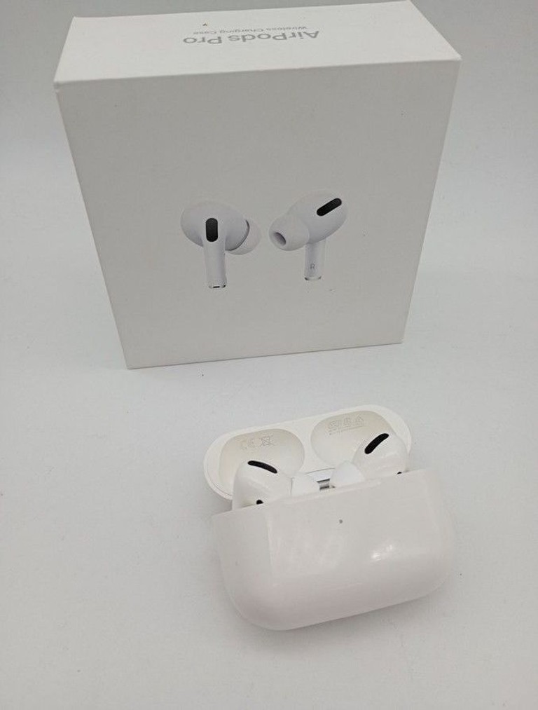 Купити Apple AirPods Pro (MWP22) Б/У