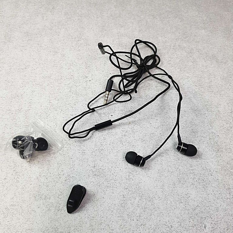 Дешиво Awei K90i Black с ломбарда