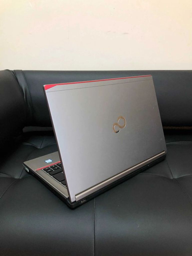 Fujitsu LifeBook E746/13.9"HD/i5-6300U/8GB/256GB/ГАРАНТІЯ