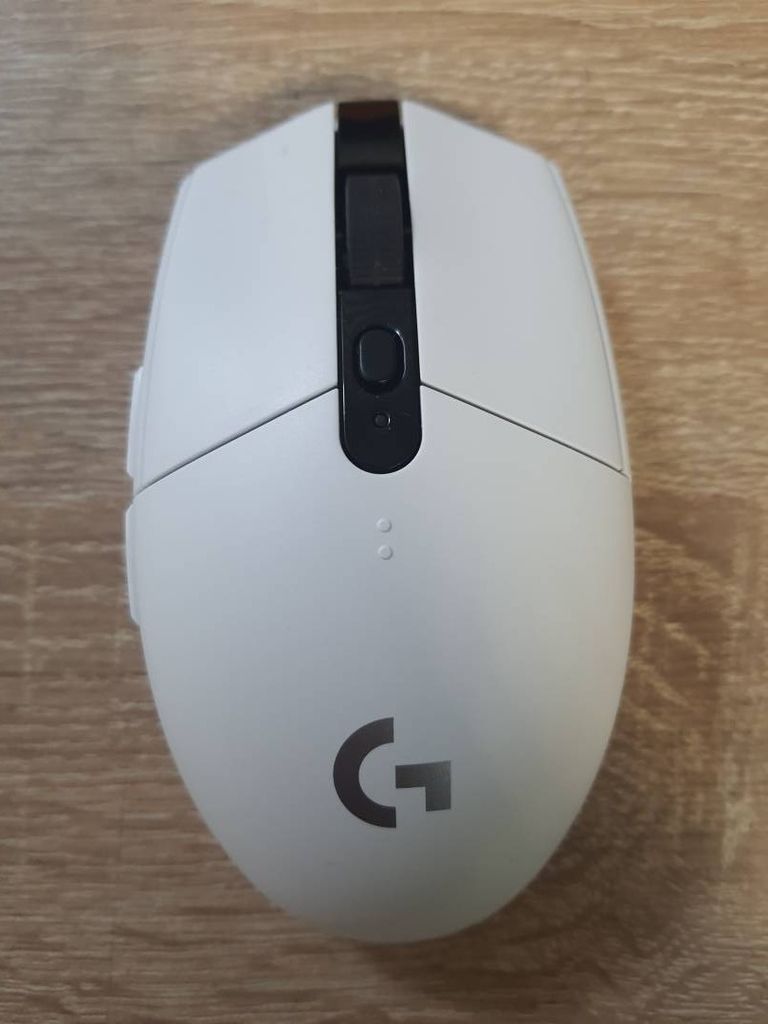 Купить Logitech G304 Lightspeed White (910-005924, 910-005294) Б/У