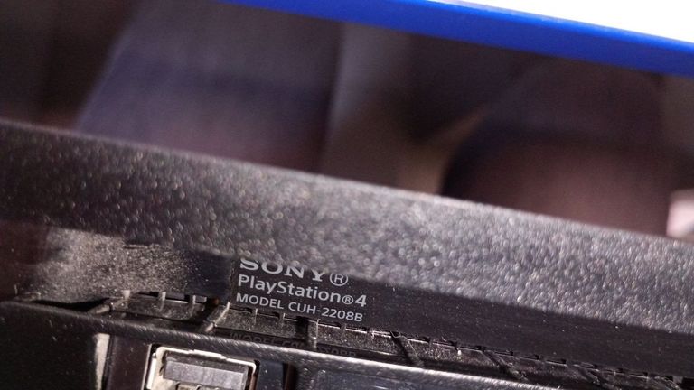 Объявление  Sony PlayStation 4 Slim 1TB Black Б/У