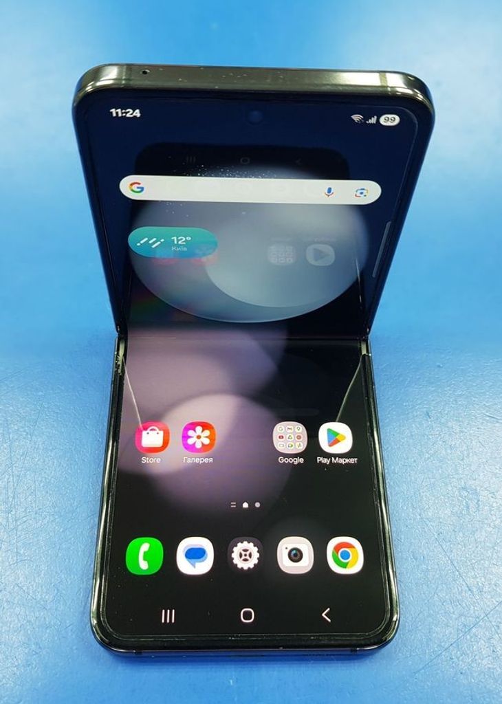Оголошення Samsung galaxy flip5 8/256gb Б/У