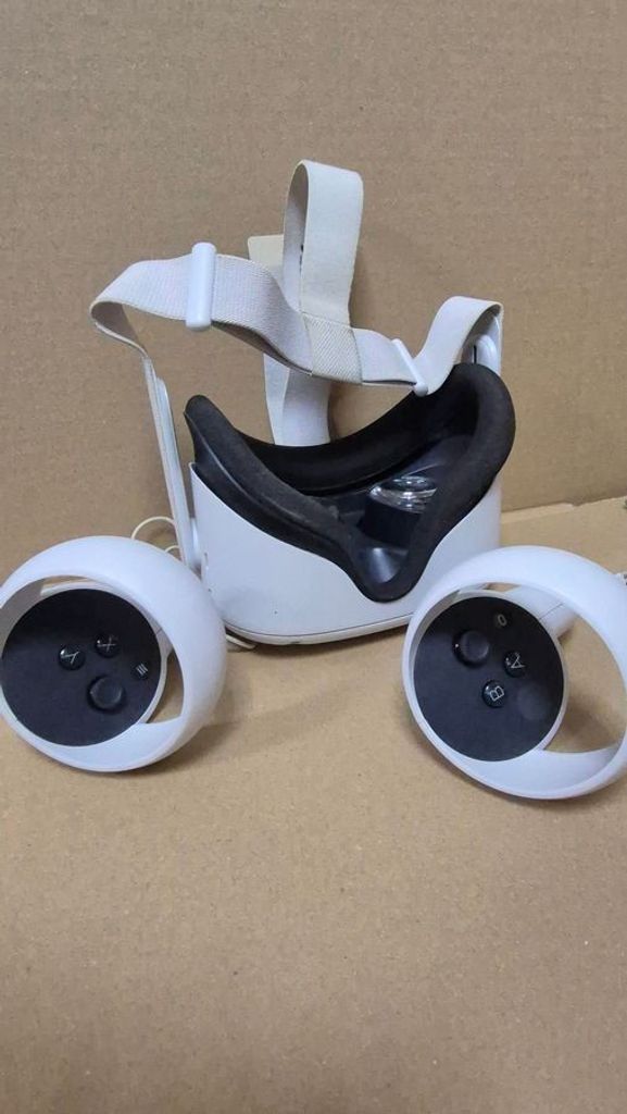 Купити Oculus Quest 2 128 GB Б/У